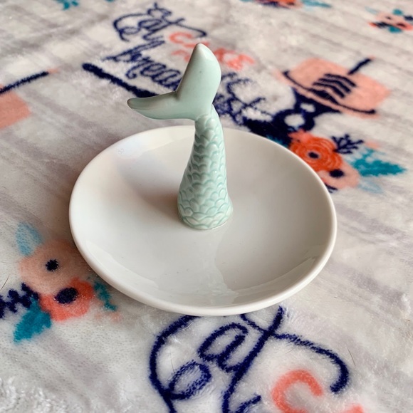 Other - 🧜🏻‍♀️Mermaid Tail Fin Jewelry/Ring Holder🧜🏻‍♀️